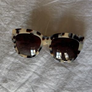 Z Supply Tortoise Shell Sunglasses